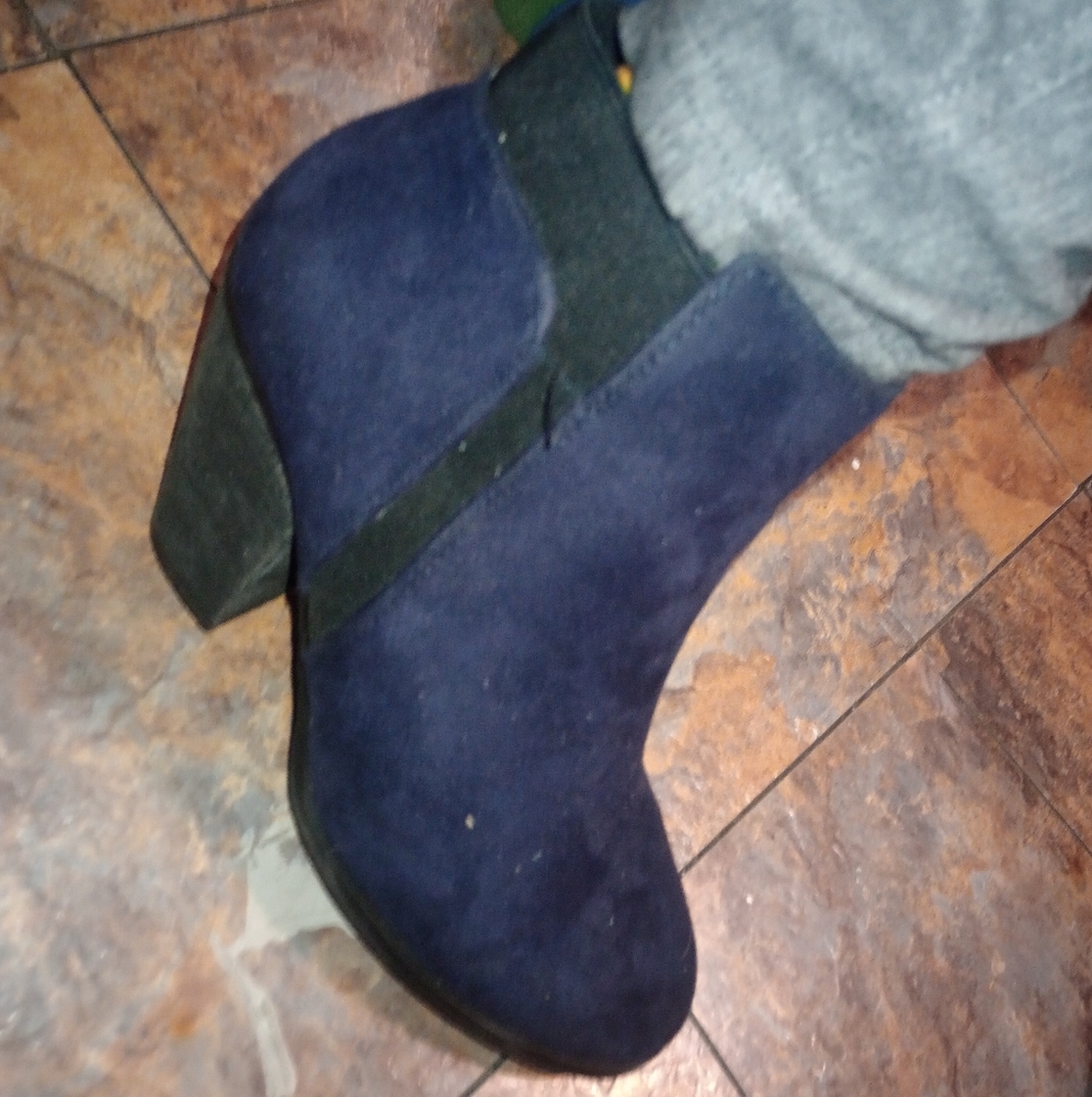 Mix no.6 blue suede ankle booties